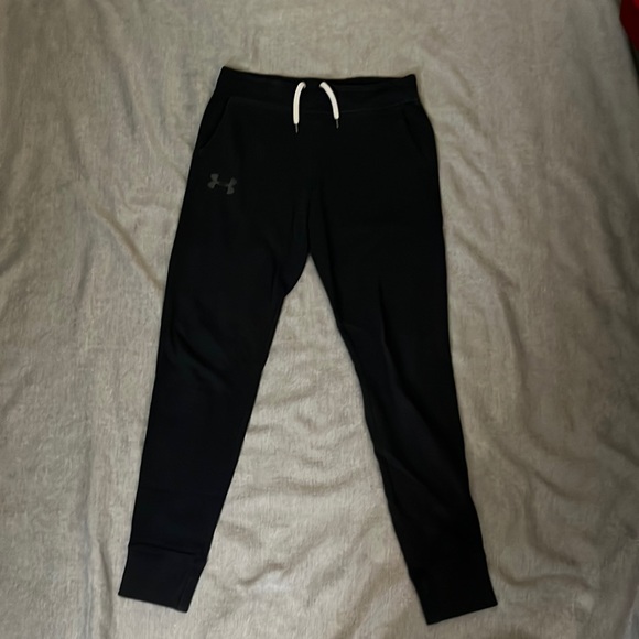 Pants - Under Armor sweatpants